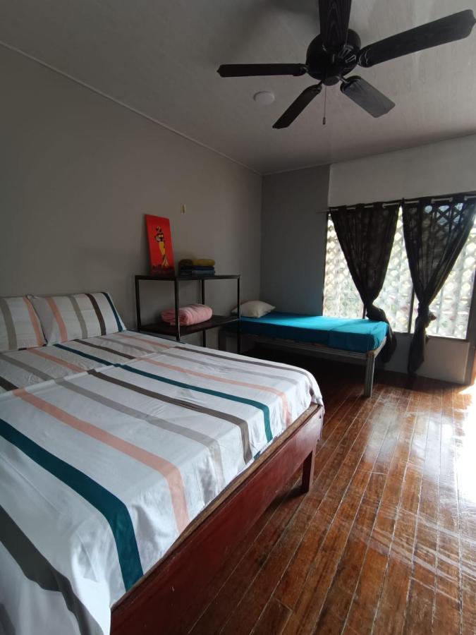 Cabinas Carol Pavones  Exterior photo