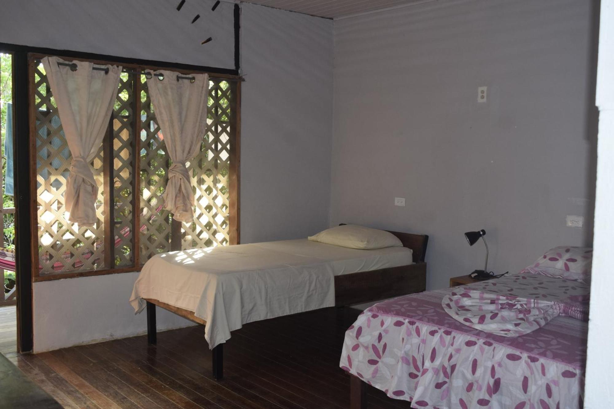 Cabinas Carol Pavones  Exterior photo
